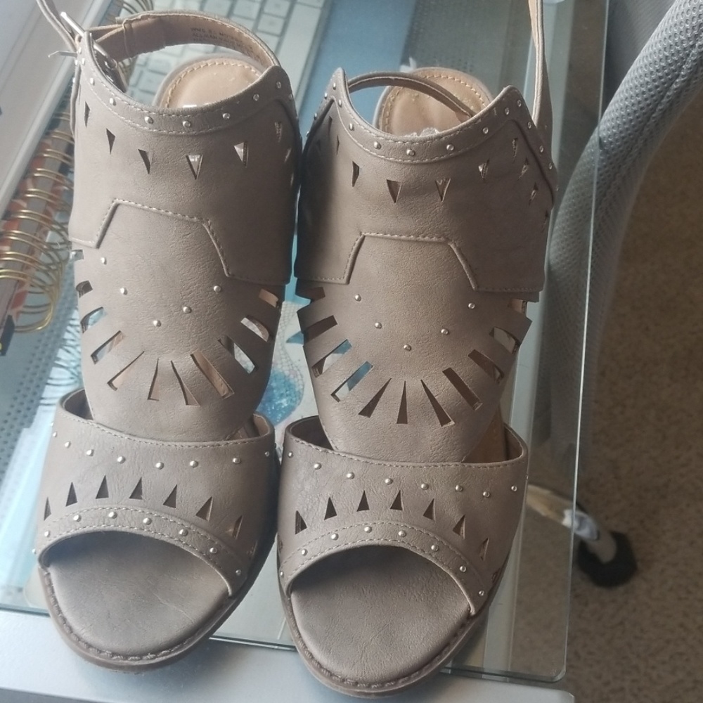 Heels- worn once